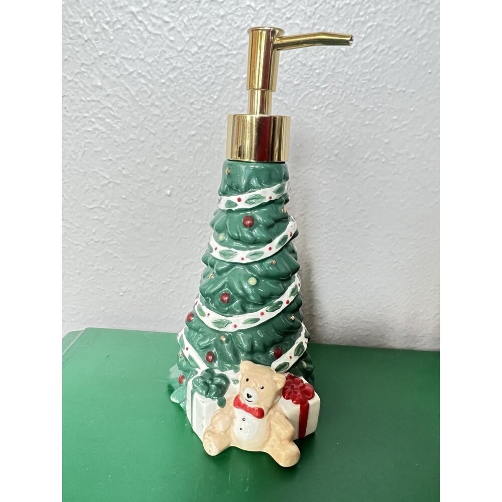 Lenox Christmas Tree Gift Bear Liquid Soap Dispenser Gold Not Used Display